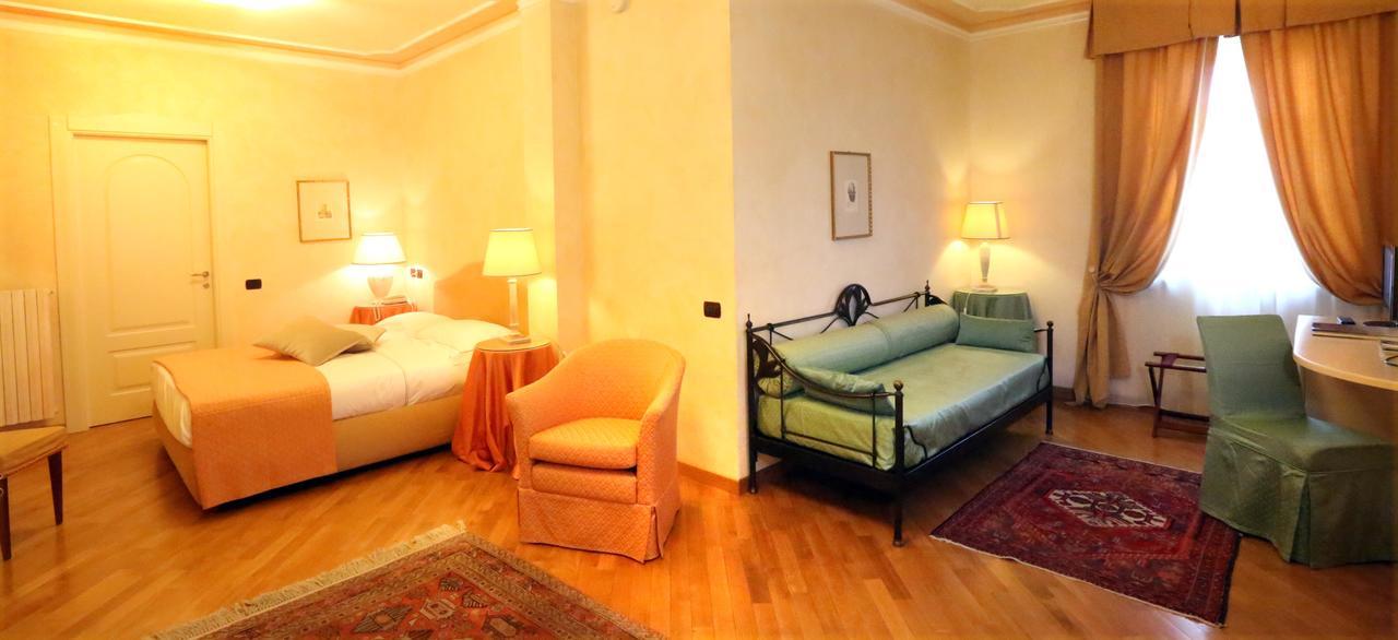 Albergo Castiglione Langhe Castiglione Tinella Exterior photo